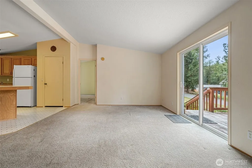 11 SE Fuchsia Avenue Shelton WA 98584