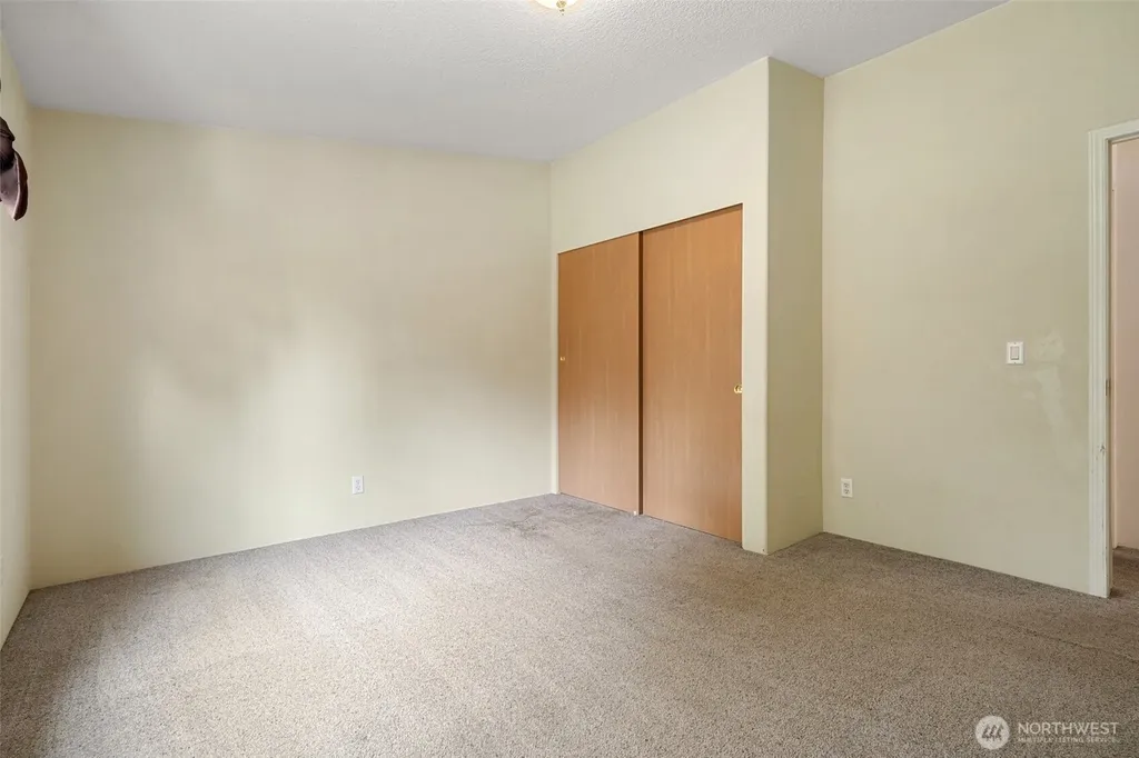 11 SE Fuchsia Avenue Shelton WA 98584