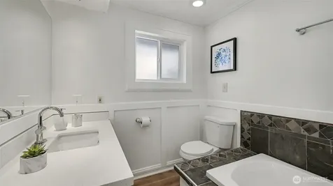 7301 32nd Avenue S Seattle WA 98118