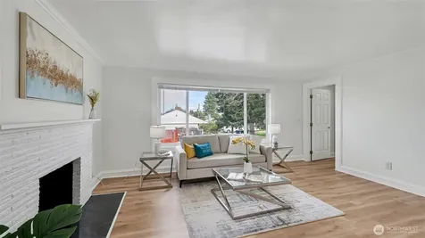 7301 32nd Avenue S Seattle WA 98118