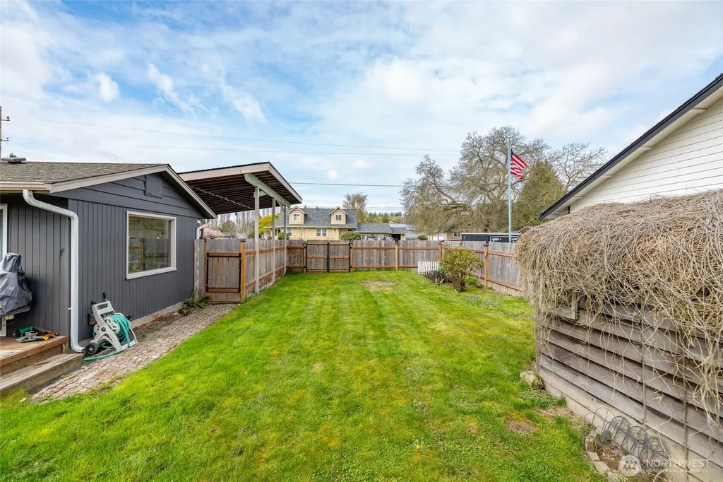 20181 Lafayette Road Burlington WA 98233