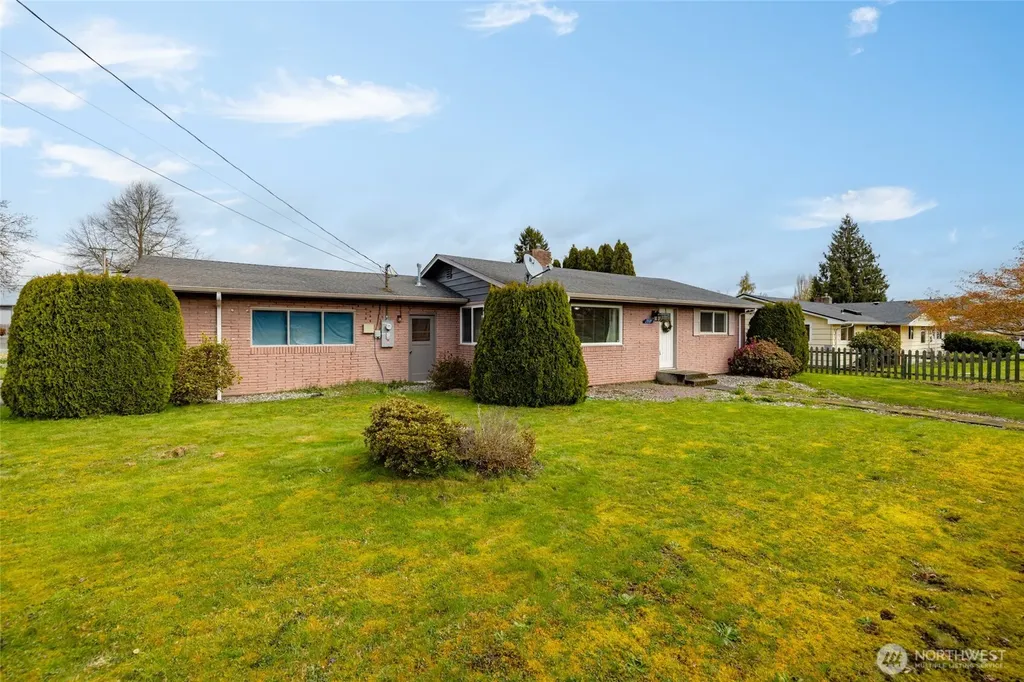 20181 Lafayette Road Burlington WA 98233