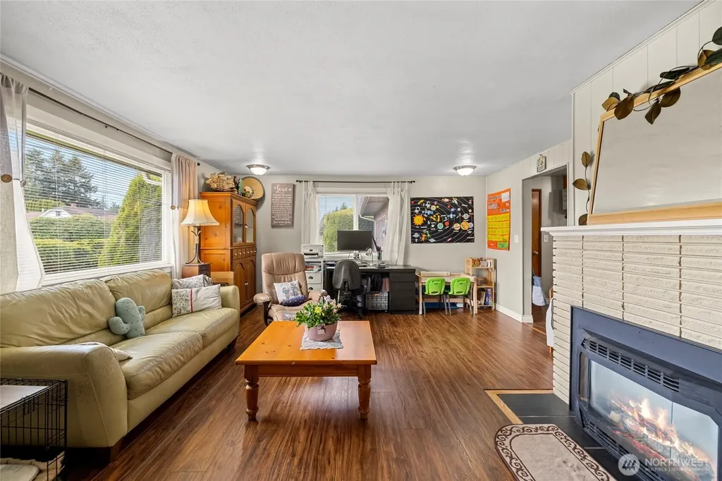 20181 Lafayette Road Burlington WA 98233