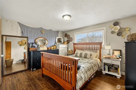 20181 Lafayette Road Burlington WA 98233