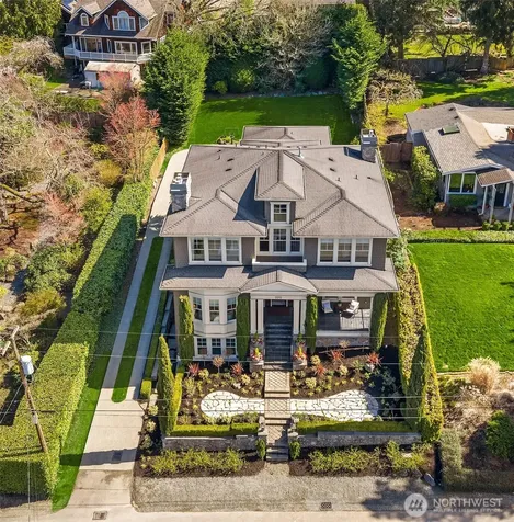 2212 77th Avenue SE Mercer Island WA 98040