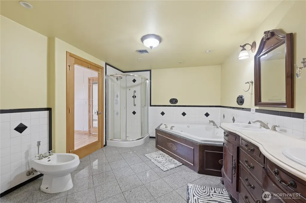 2539 Mackenzie Road Bellingham WA 98226