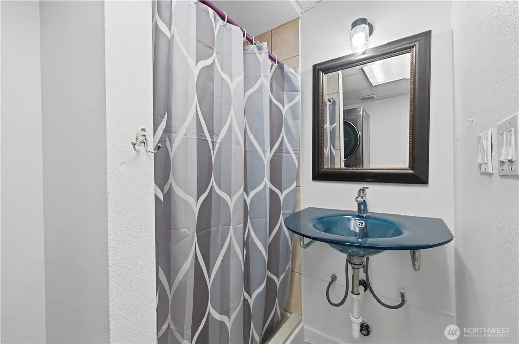 2539 Mackenzie Road Bellingham WA 98226
