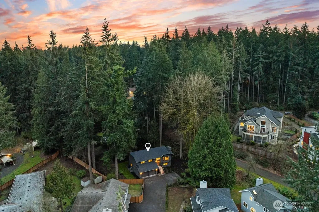 15817 SE Newport (private Drive) Way Bellevue WA 98006