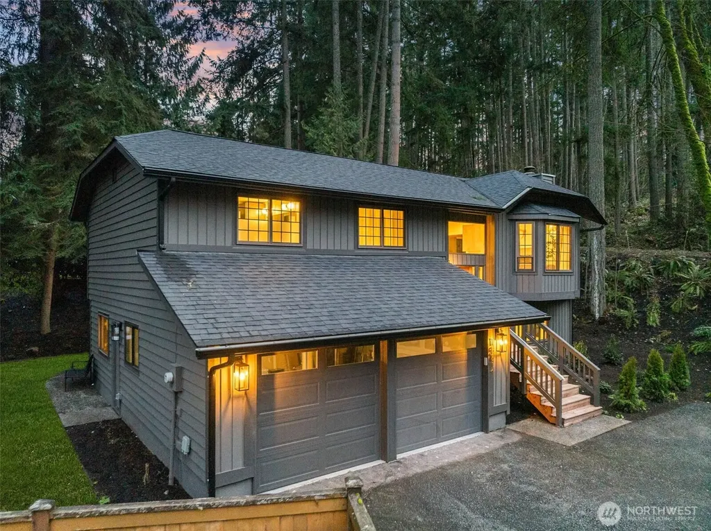 15817 SE Newport (private Drive) Way Bellevue WA 98006