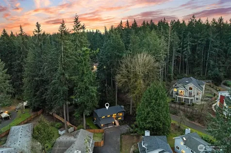 15817 SE Newport (private Drive) Way Bellevue WA 98006