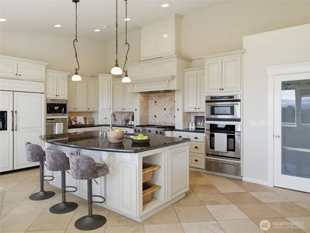 2510 Cascade Drive E Roy WA 98580