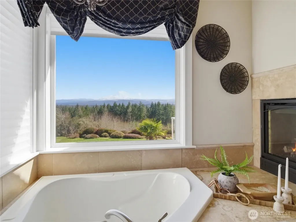 2510 Cascade Drive E Roy WA 98580