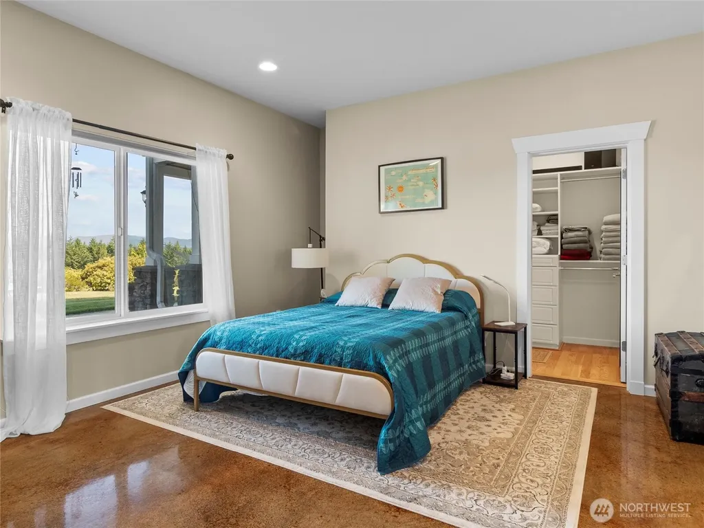 2510 Cascade Drive E Roy WA 98580