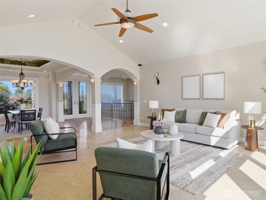 2510 Cascade Drive E Roy WA 98580