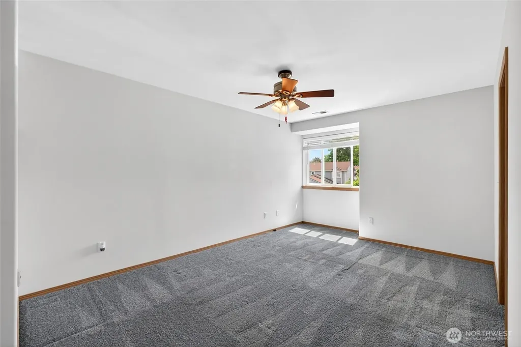 10907 62nd Street E Puyallup WA 98372
