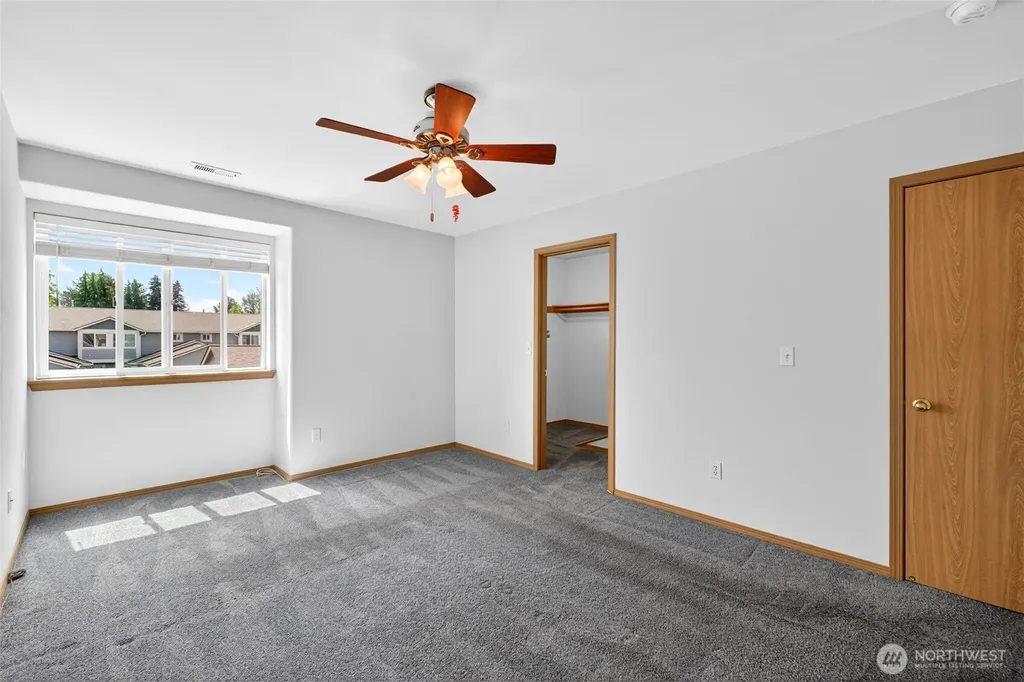 10907 62nd Street E Puyallup WA 98372