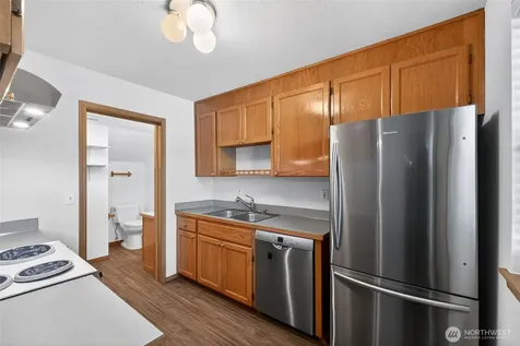 10907 62nd Street E Puyallup WA 98372