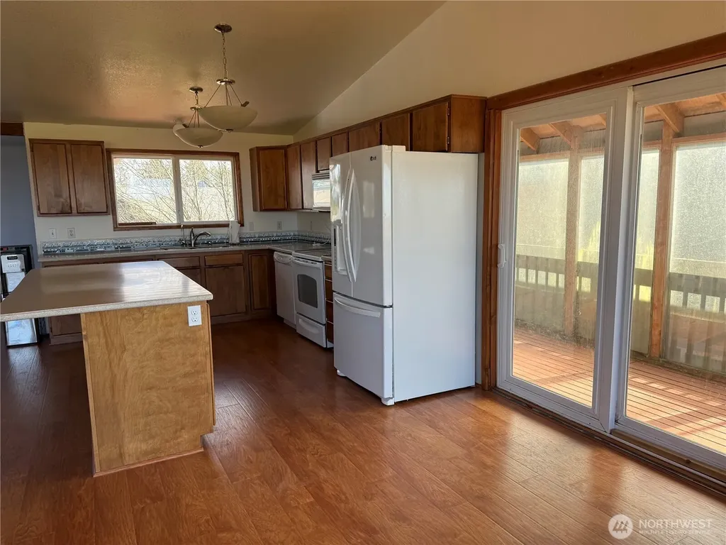 30011 G Street Ocean Park WA 98640