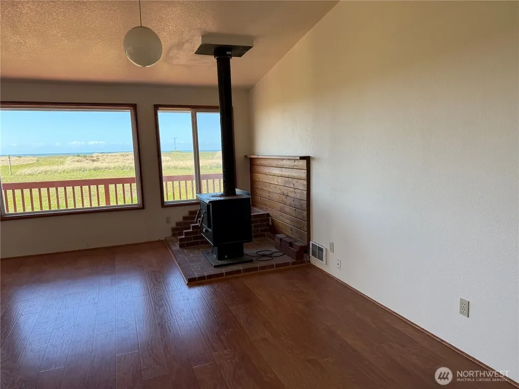 30011 G Street Ocean Park WA 98640