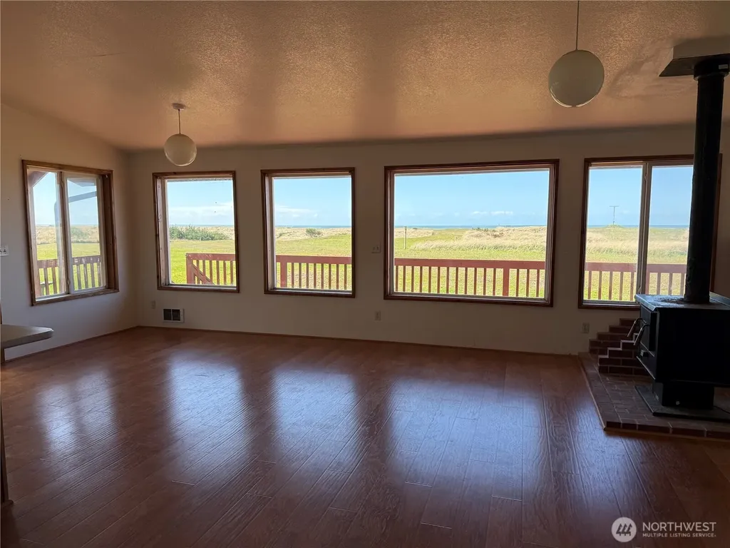 30011 G Street Ocean Park WA 98640