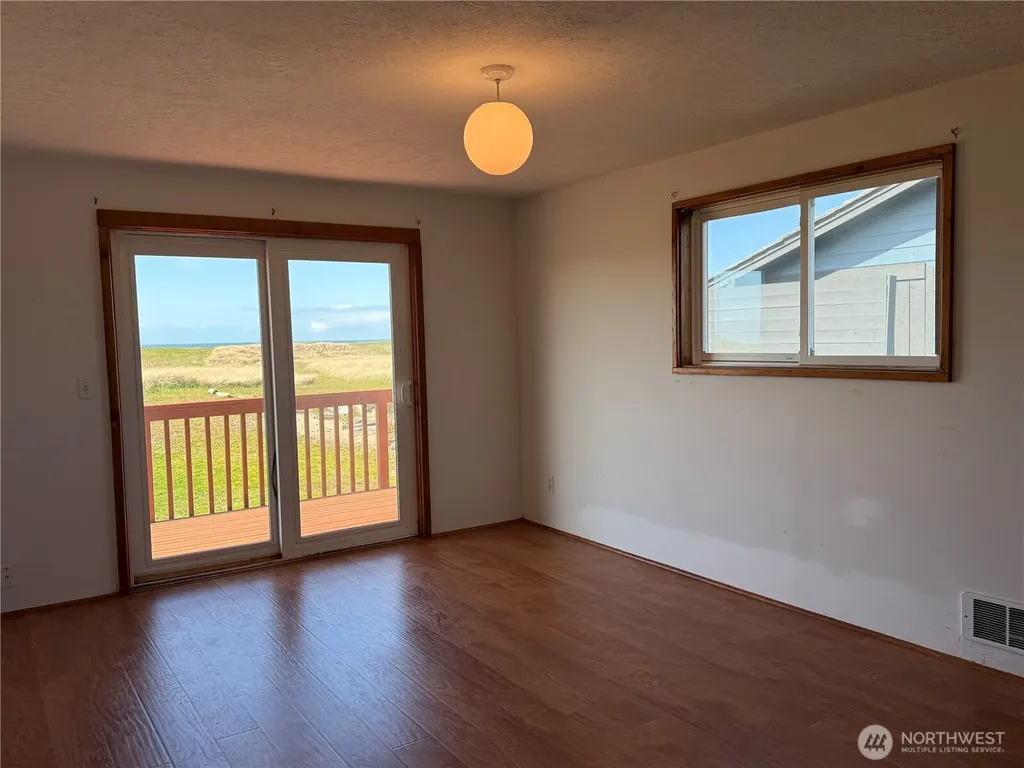 30011 G Street Ocean Park WA 98640