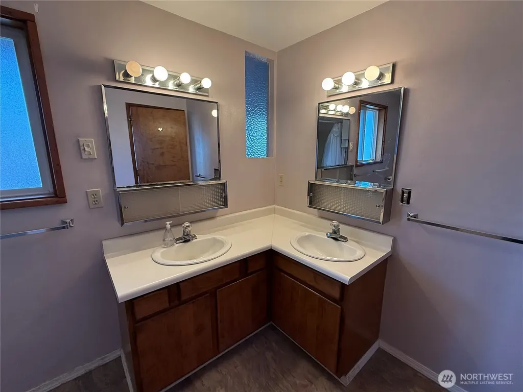 30011 G Street Ocean Park WA 98640