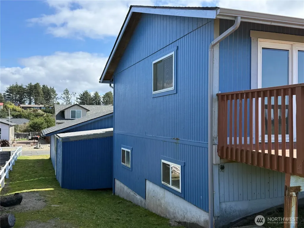 30011 G Street Ocean Park WA 98640