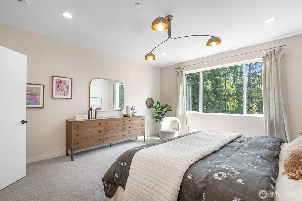 1179 129th Court NE Bellevue WA 98005