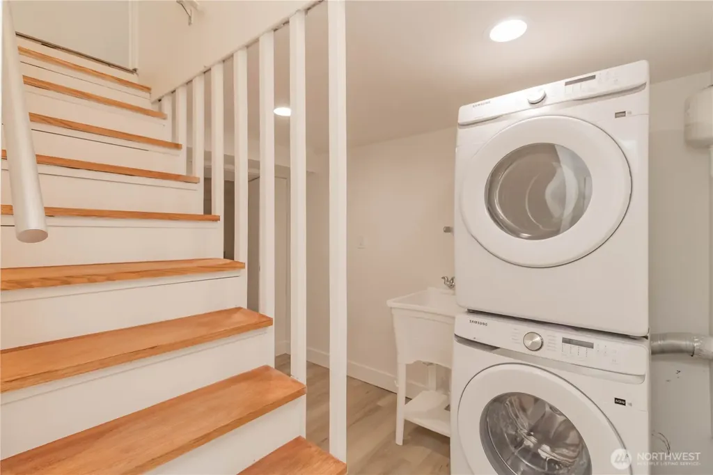 11834 8th Avenue S Seattle WA 98168