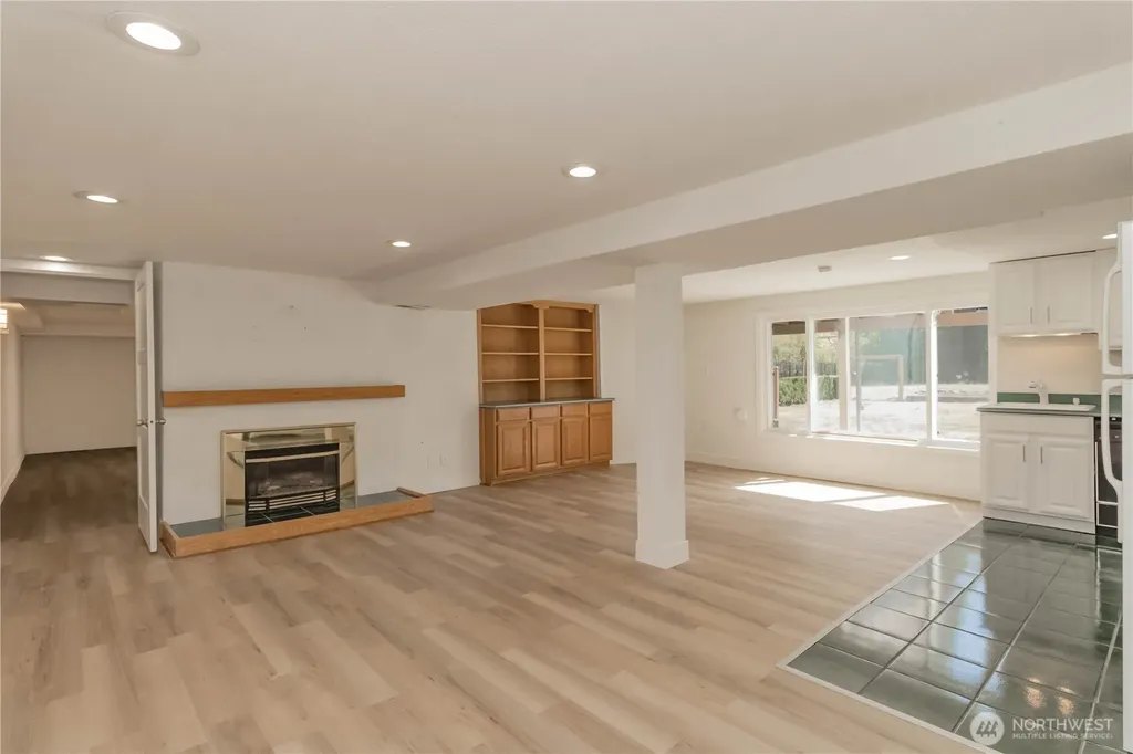 11834 8th Avenue S Seattle WA 98168