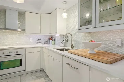 135 N 46th Street Seattle WA 98103