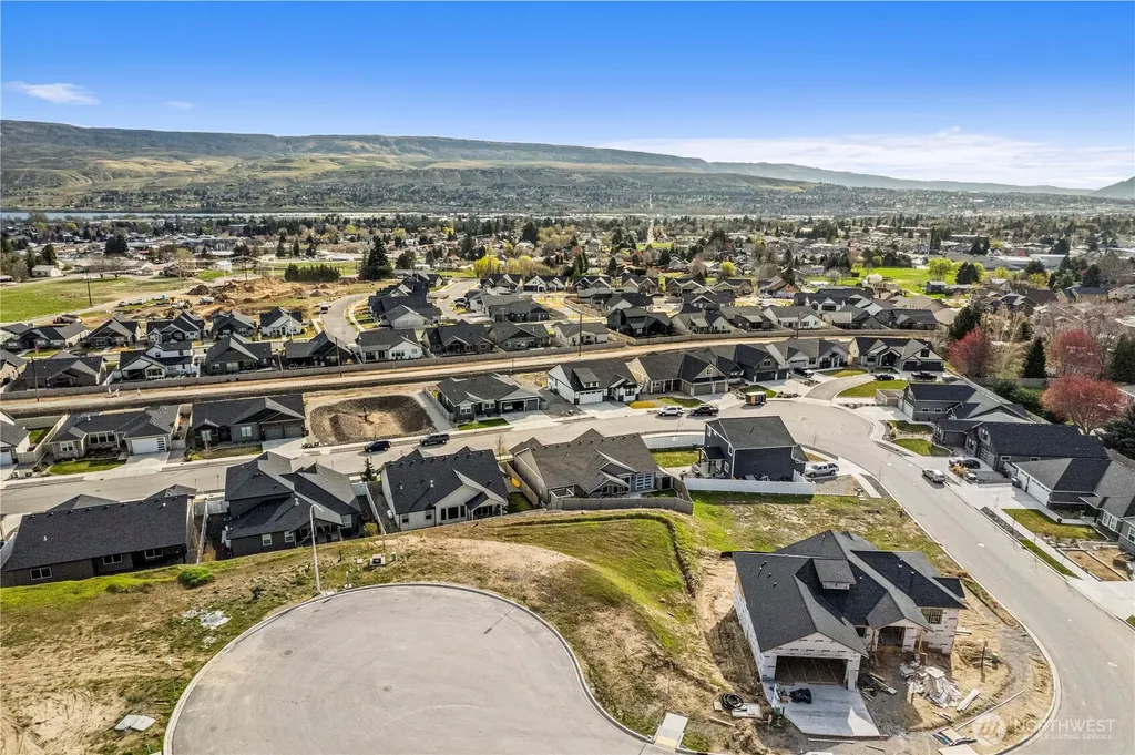 978 Spring Mountain Drive Wenatchee WA 98801
