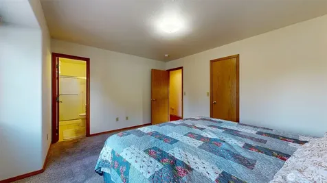 16 River Overlook Street Omak WA 98841