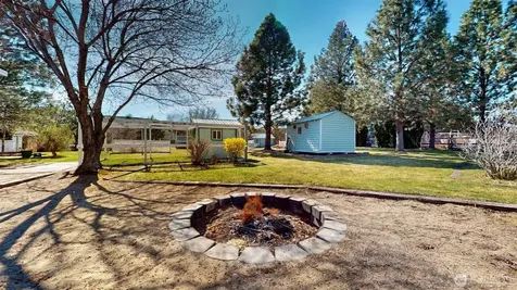 16 River Overlook Street Omak WA 98841