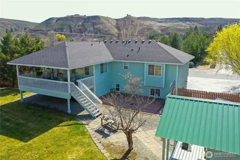 16 River Overlook Street Omak WA 98841