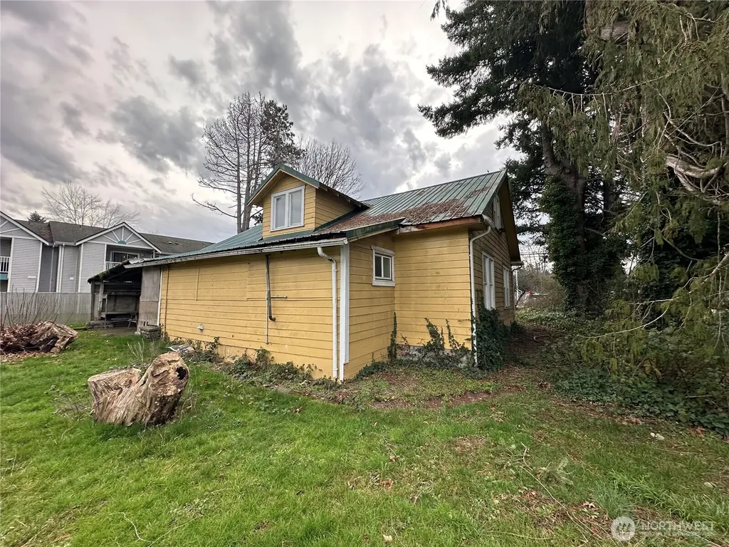 1406 Harrison Avenue Centralia WA 98531