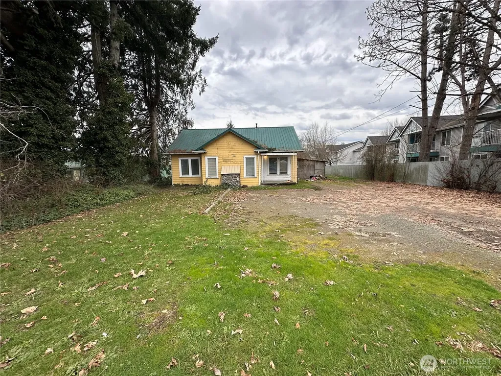 1406 Harrison Avenue Centralia WA 98531