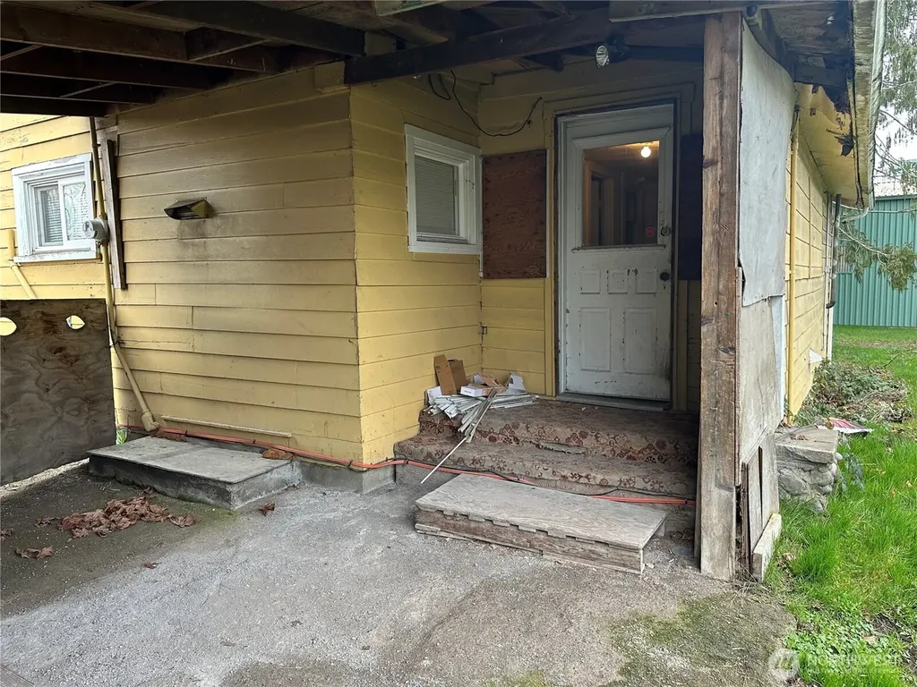 1406 Harrison Avenue Centralia WA 98531