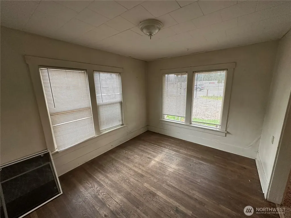 1406 Harrison Avenue Centralia WA 98531