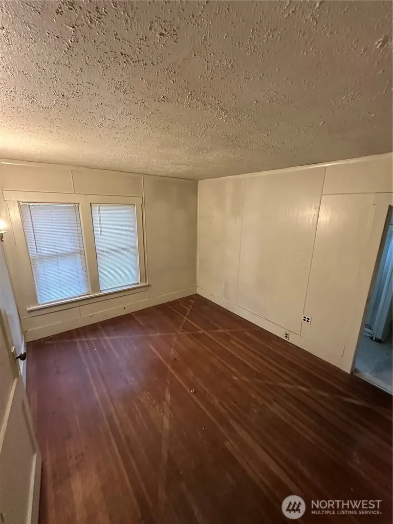 1406 Harrison Avenue Centralia WA 98531