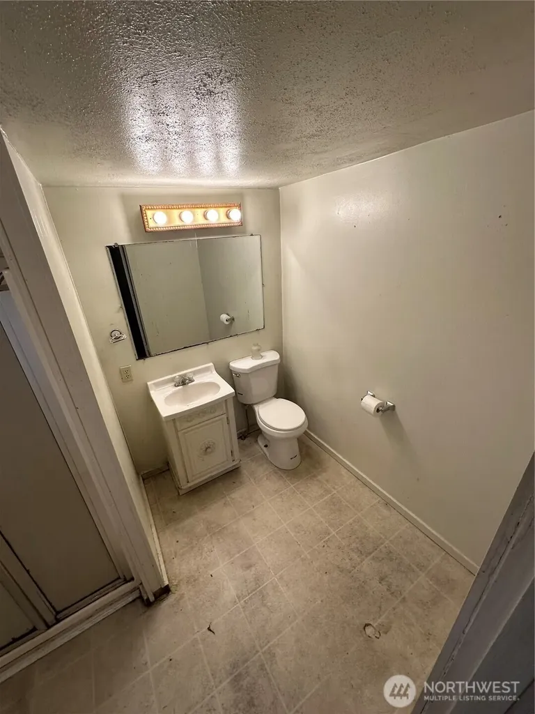 1406 Harrison Avenue Centralia WA 98531