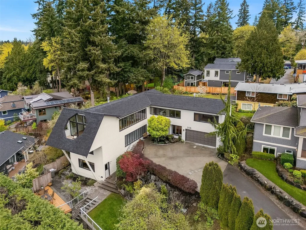 208 19th Avenue Kirkland WA 98033