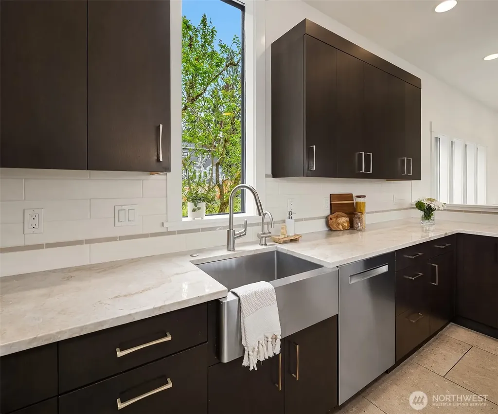 208 19th Avenue Kirkland WA 98033