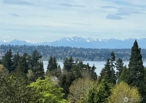 208 19th Avenue Kirkland WA 98033
