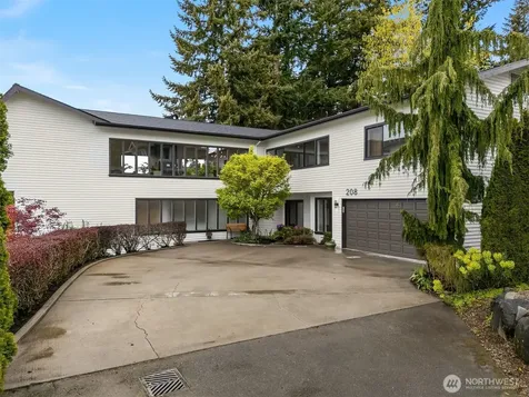 208 19th Avenue Kirkland WA 98033