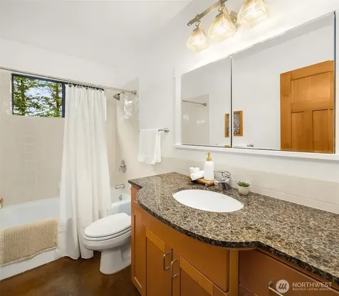 208 19th Avenue Kirkland WA 98033