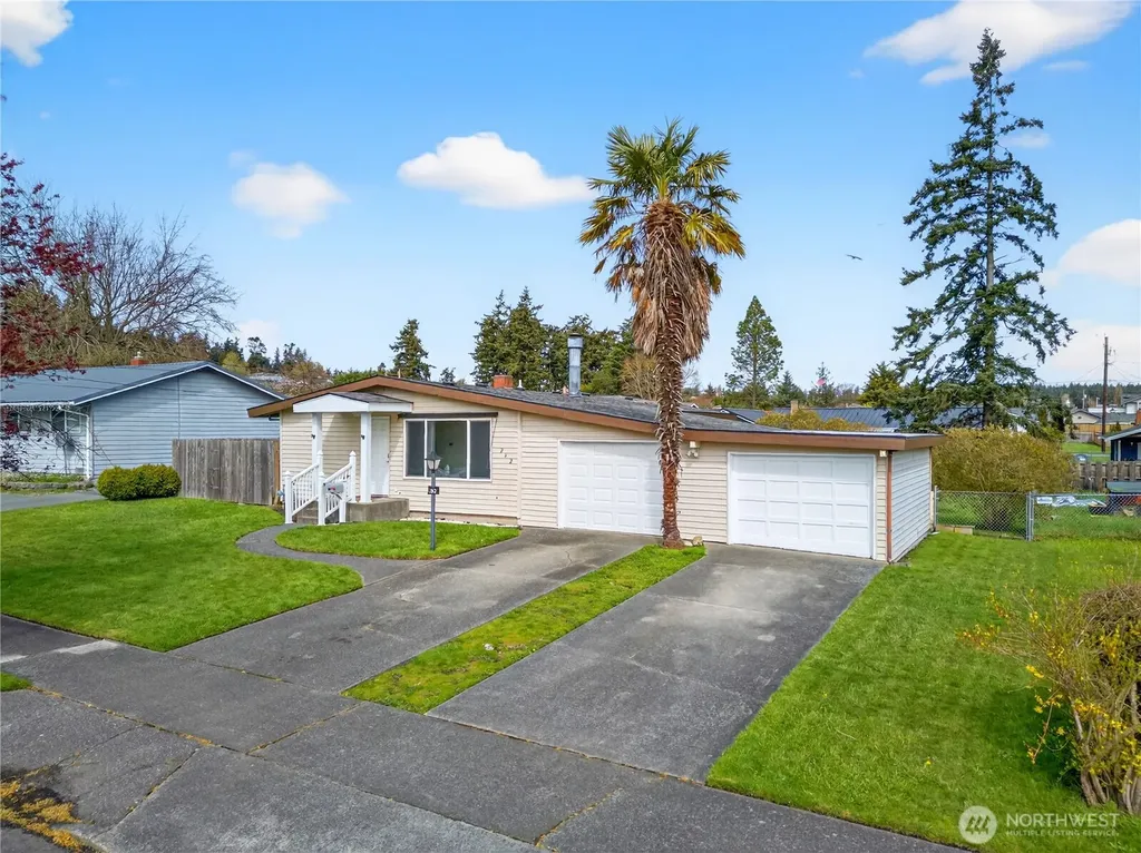 282 SW 10th Avenue Oak Harbor WA 98277