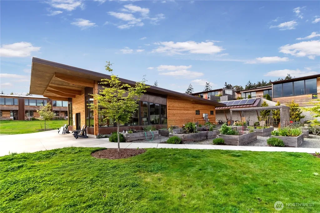 226 Canopy Path NW Bainbridge Island WA 98110