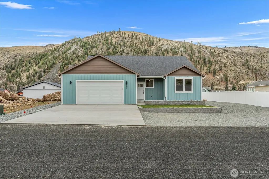 3878 Stayman Flats Road Chelan WA 98816