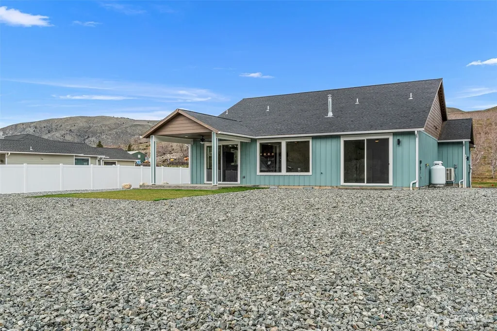 3878 Stayman Flats Road Chelan WA 98816